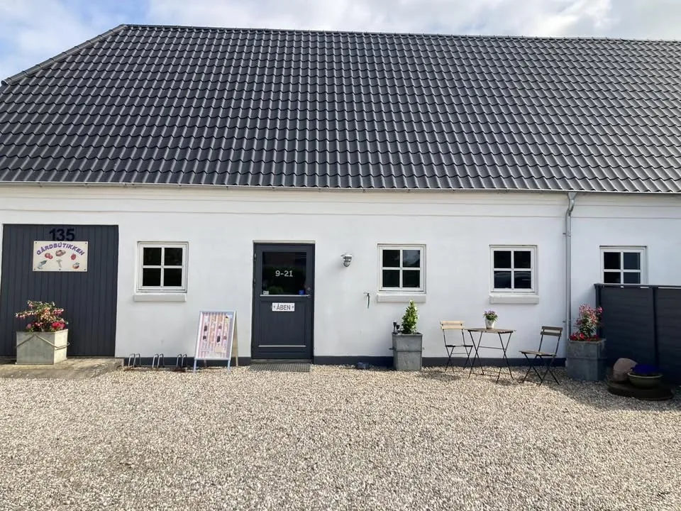 Kærum Gårdbutiks facade på Fåborgvej 135